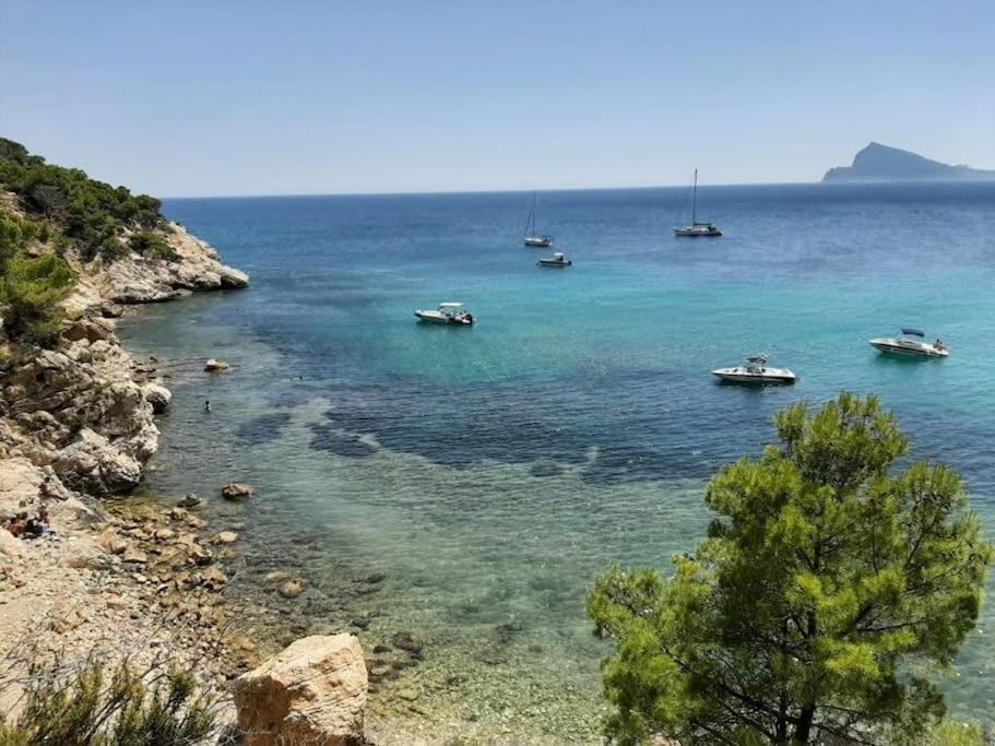 Apartament Vistas Al Mar. Junto A La Playa. Garaje Y Piscina. Calp